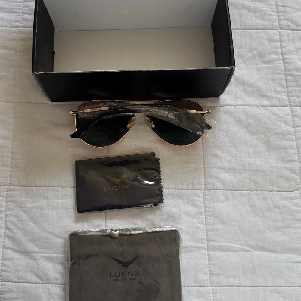 Women's Aviator Sunglasses - Pink and Gold